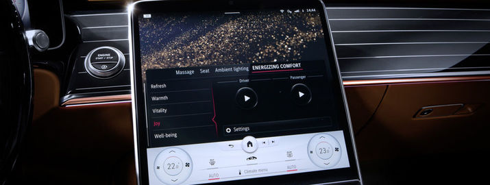 Meet the S-Class DIGITAL: "Розкіш та комфорт"